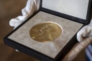 Описаны эксперименты, за которые дали Нобелевскую премию по экономике 2021