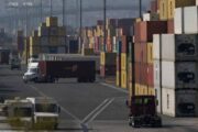 Рост расходов на морские перевозки поднимет цены на некоторые товары на 10%